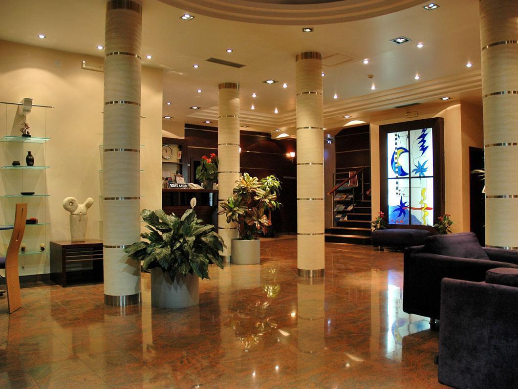 Hotel Blue Star Budva Buitenkant foto