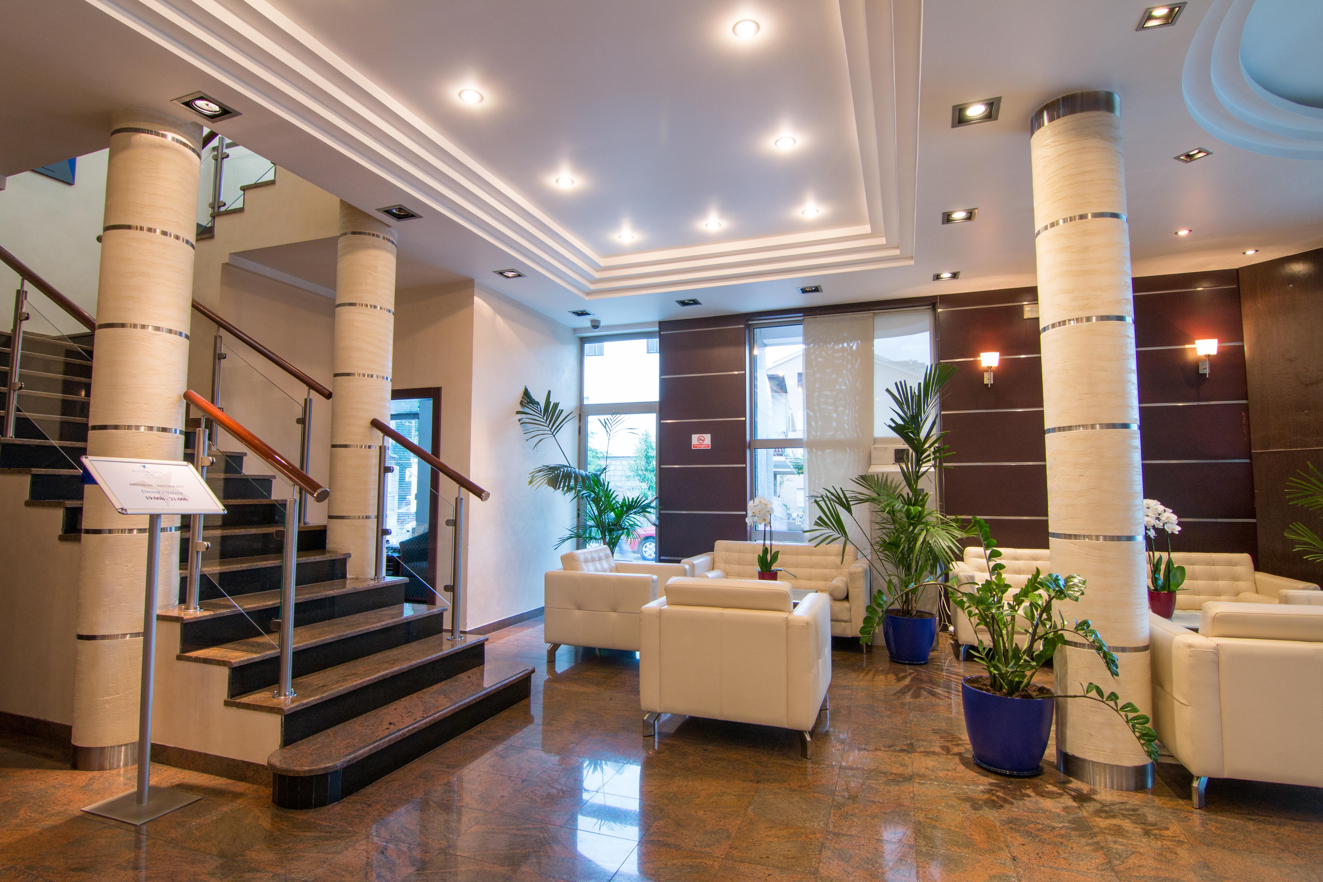 Hotel Blue Star Budva Buitenkant foto